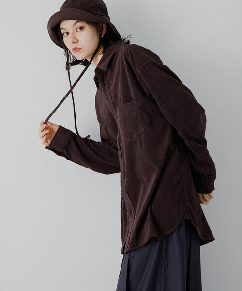 SENSE OF PLACE by URBAN RESEARCH（センスオブプレイスバイアーバンリサーチ）の「『ユニセックス』コーデュロイルーズシャツ（シャツ/ブラウス・メンズ・ライトブルー/ブラック/ブラウン/アイボリー・MEDIUM/LARGE）」の4枚目の写真