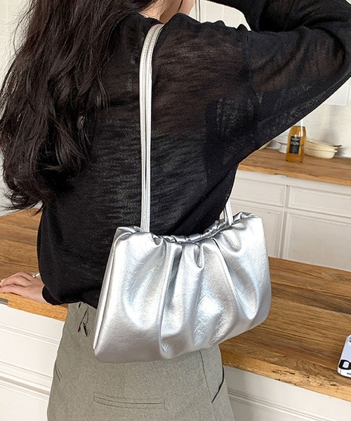 florist（フローリスト）の「ふんわりギャザーレザートートバッグ/ハンドバッグ（ハンドバッグ・レディース・シルバー/オフホワイト/ブラウン/ブラック・FREE）」の13枚目の写真