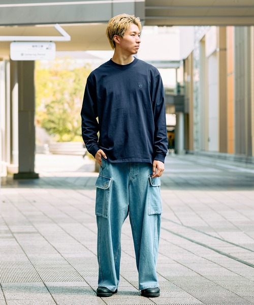 UNIVERSAL OVERALL(ユニバーサルオーバーオール)の「UNIVERSAL OVERALL UO EMBROIDERY L/S(Tシャツ/カットソー・メンズ・ブラック/ホワイト/ネイビー・MEDIUM/LARGE)」の16枚目の写真
