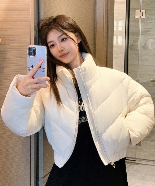 SUZYモデル●GUESS●ダッフルスタイルショートダウン SUZY FASHION | 배수지 SKUUKZKY | GUESS F/W 22 Photoshoot