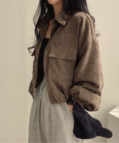 SHEPP(シープ)の「コーデュロイショートシャツ / ジャケット(シャツ/ブラウス・レディース・ブラック/ベージュ/グレー・F)」の3枚目の写真