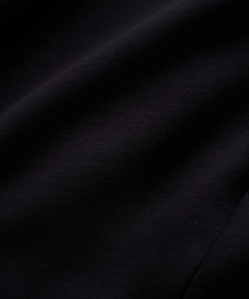 VIS(ビス)の「もちっとふわふわスフレタッチニュアンスVネックプルオーバー【洗える】(その他トップス・レディース・ブラック/ベージュ系その他3/オフホワイト・FREE)」の17枚目の写真