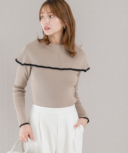 URBAN RESEARCH ROSSO WOMEN(アーバンリサーチ ロッソ)の「2wayネックバイカラーケープニット(ニット/セーター・レディース・ブラック/オフホワイト/ベージュ・FREE)」の3枚目の写真