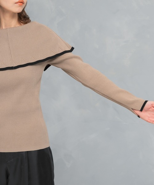 URBAN RESEARCH ROSSO WOMEN(アーバンリサーチ ロッソ)の「2wayネックバイカラーケープニット(ニット/セーター・レディース・ブラック/オフホワイト/ベージュ・FREE)」の13枚目の写真