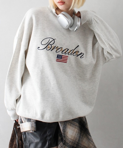 SpRay(スプレイ)の「裏起毛星条旗スウェット(スウェット・レディース・ブラック/ワイン/オートミール/ネイビー・FREE)」の2枚目の写真