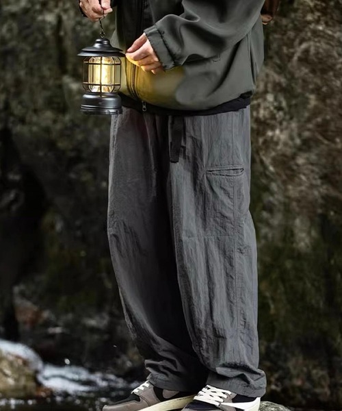 aimoha（アイモハ）の「【aimoha-KIDS-】ワイドカーゴパンツ（カーゴパンツ・キッズ・ブラック/オフホワイト/ダークグレー/チョコ・110/130/150/160/120/140）」の3枚目の写真