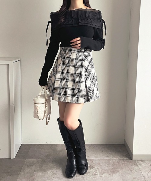 apres jour(アプレジュール)の「チュールフリルオフショルニット【ZOZOTOWN限定アイテム】(ニット/セーター・レディース・ブラック/アイボリー/モカ・X-LARGE/フリー)」の14枚目の写真