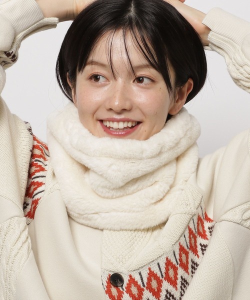 niko and（ニコアンド）の「オリジナルフェイクファーネック