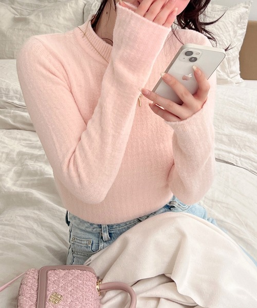 ROYAL PARTY(ロイヤルパーティー)の「プチハイミニシャギーニットトップス(ニット/セーター・レディース・オフホワイト/ピンク/グリーン・FREE)」の3枚目の写真