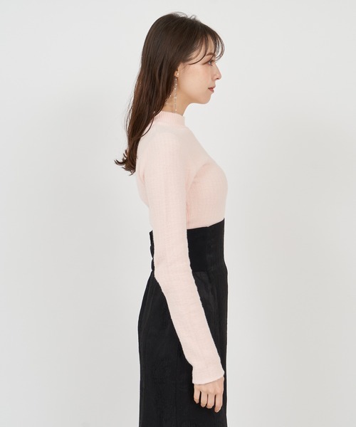 ROYAL PARTY(ロイヤルパーティー)の「プチハイミニシャギーニットトップス(ニット/セーター・レディース・オフホワイト/ピンク/グリーン・FREE)」の4枚目の写真