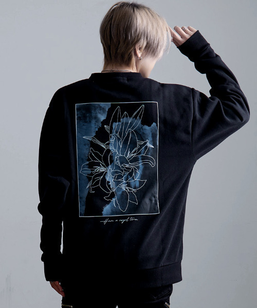 SILVER BULLET（シルバーバレット）の「『CavariA/キャバリア』花長袖トレーナー（スウェット・メンズ・ブラック系3/ブラック系1/ホワイト系2/ブラック系2/ホワイト系3/ホワイト系1・L/M）」の5枚目の写真