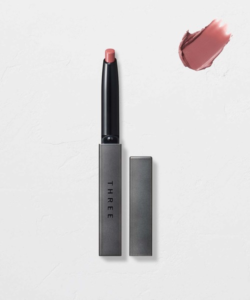 THREE（スリー）の「THREE ドリームオン アリューリング リルone（口紅/リップティント/グロス・レディース・06 BEAUTIFUL KINGDOM/01 ETERNAL FLUX/05 DEEP THINKER/04 COOL COMMUNICATOR/03 EMINENT GARDEN/02 DREAM OF YOU・FREE）」の3枚目の写真