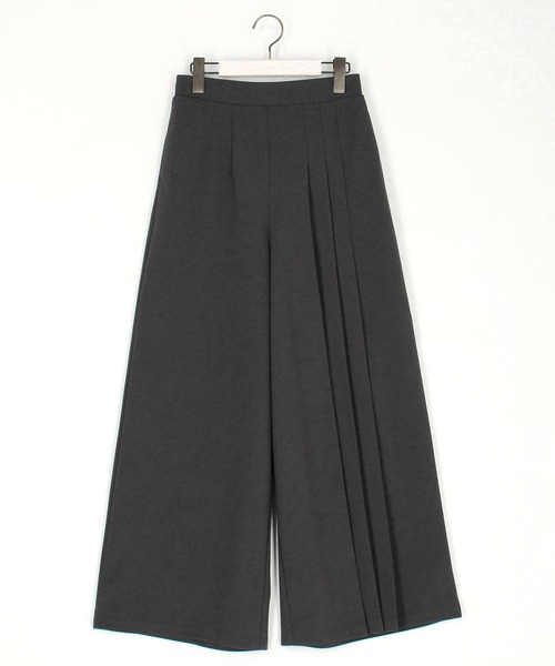 NICOLE white（ニコルホワイト）の「アシンメトリープリーツパンツ（その他パンツ・レディース・チャコール/ブラック/グレー・FREE）」の9枚目の写真