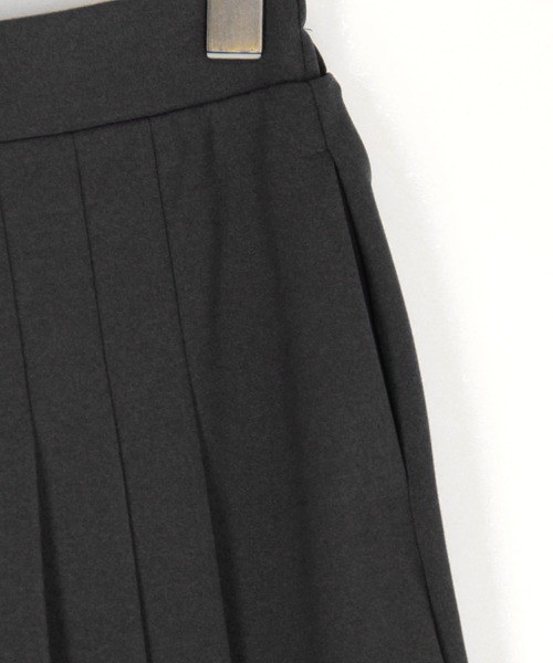 NICOLE white（ニコルホワイト）の「アシンメトリープリーツパンツ（その他パンツ・レディース・チャコール/ブラック/グレー・FREE）」の13枚目の写真