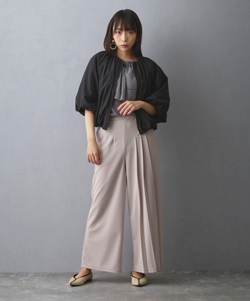 NICOLE white（ニコルホワイト）の「アシンメトリープリーツパンツ（その他パンツ・レディース・チャコール/ブラック/グレー・FREE）」の22枚目の写真