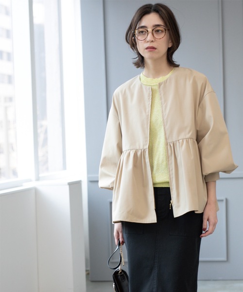 OPAQUE.CLIP（オペークドットクリップ）の「撥水ノーカラーペプラムブルゾン【洗濯機洗い可/花粉対応】（ノーカラージャケット・レディース・ブラック/ナチュラル/ベージュ・36/38/40/42）」の17枚目の写真