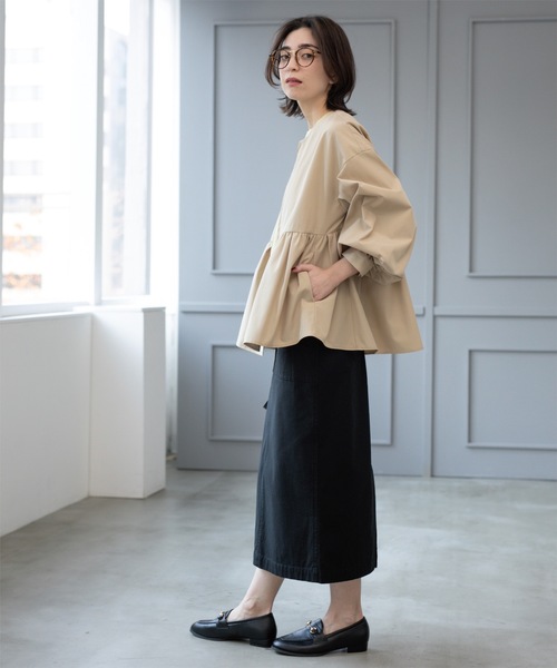 OPAQUE.CLIP（オペークドットクリップ）の「撥水ノーカラーペプラムブルゾン【洗濯機洗い可/花粉対応】（ノーカラージャケット・レディース・ブラック/ナチュラル/ベージュ・36/38/40/42）」の22枚目の写真