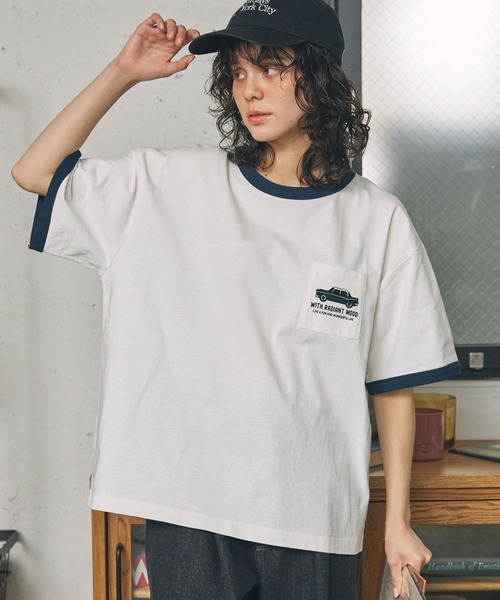 マ*ド様 新品　未使用　グリッター　刺繍 ホワイト 半袖Tシャツ セール】CAR刺繍 ポケット付き リンガー 半袖Tシャツ（Tシャツ