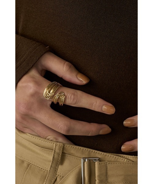 marjour（マージュール）の「SLIM LINE RING（リング・レディース・ゴールド/シルバー・FREE）」の2枚目の写真