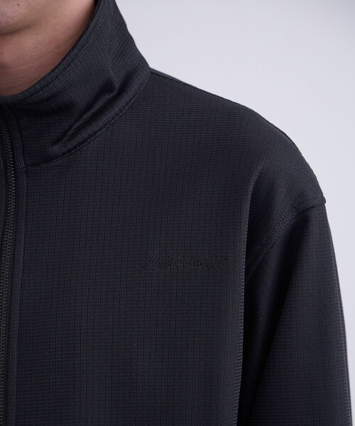 UNITED TOKYO（ユナイテッドトウキョウ）の「【セットアップ着用可能】POLARTEC POWER AIR BLOUSON（ブルゾン・メンズ・ブラック/ダークグレー・1/2）」の16枚目の写真