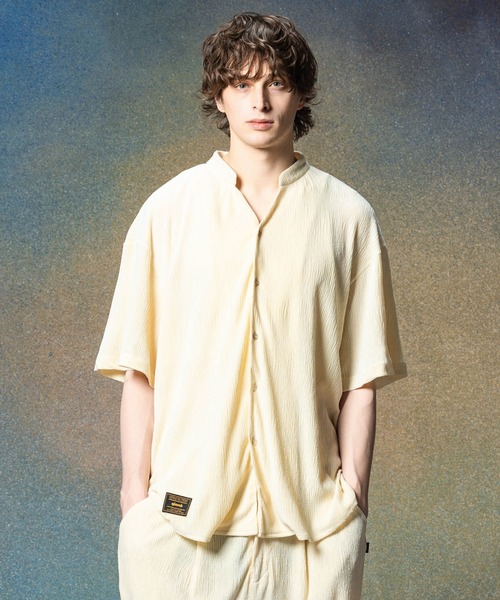 glamb(グラム)の「Glamour Crepe Shirt / グラマークレープシャツ(シャツ/ブラウス・メンズ・ブラック/ホワイト/ブルー・S/M/L)」の1枚目の写真