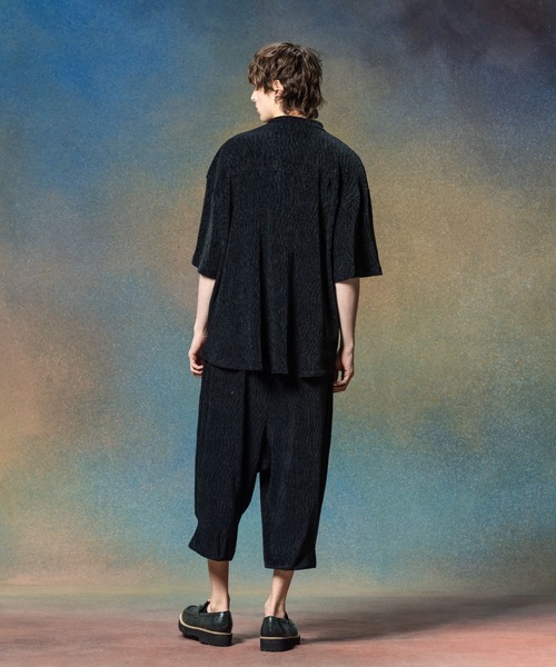 glamb(グラム)の「Glamour Crepe Shirt / グラマークレープシャツ(シャツ/ブラウス・メンズ・ブラック/ホワイト/ブルー・S/M/L)」の4枚目の写真