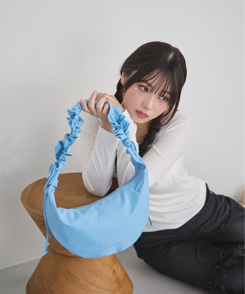 MUCENT(ムセント)の「MUCENT/CROPシャーリングロングスリーブ(Tシャツ/カットソー・レディース・ホワイト・FREE)」の4枚目の写真