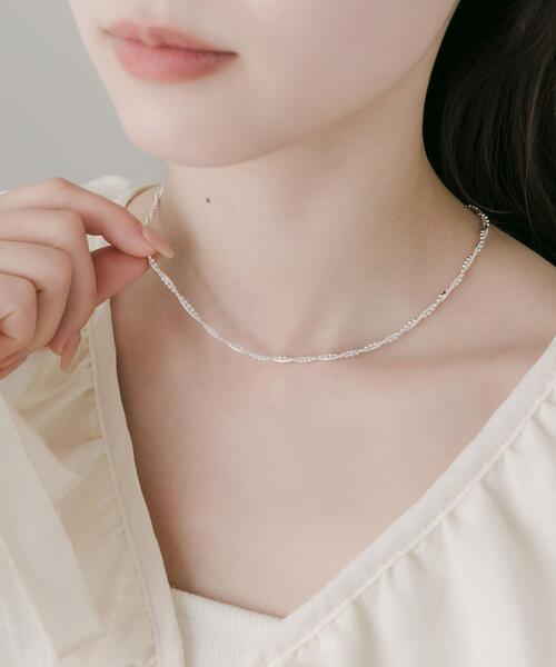 SMELLY（スメリー）の「ボールスネークチェーンツイストネックレス（ネックレス・レディース・シルバー・-）」の2枚目の写真