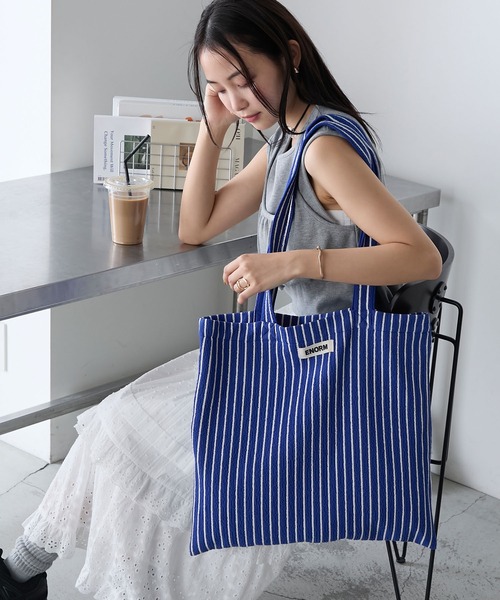 新品 Merci ブルーストライプ トートバッグ ne Quittez pas]マルチストライプメッシュロングトートバッグ