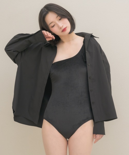 NEUNA（ヌナ）の「【ラッシュガードとしても使える！】オーバーサイズベーシックシャツ（シャツ/ブラウス・レディース・オフホワイト/ブラック・FREE）」の17枚目の写真