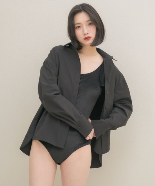 NEUNA（ヌナ）の「【ラッシュガードとしても使える！】オーバーサイズベーシックシャツ（シャツ/ブラウス・レディース・オフホワイト/ブラック・FREE）」の21枚目の写真