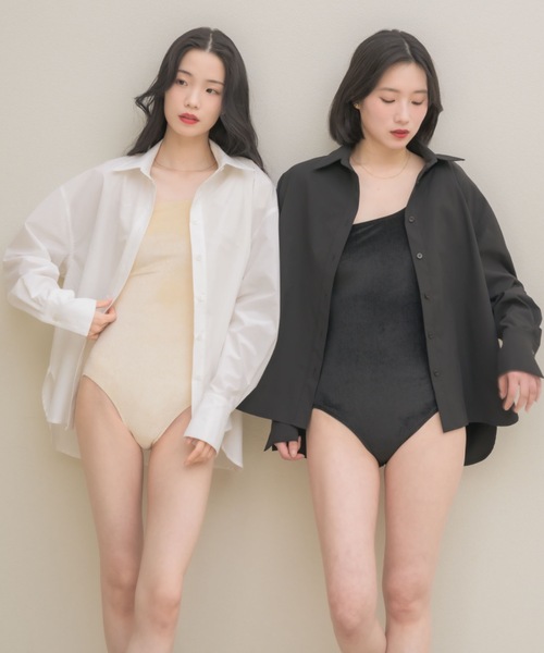 NEUNA（ヌナ）の「【ラッシュガードとしても使える！】オーバーサイズベーシックシャツ（シャツ/ブラウス・レディース・オフホワイト/ブラック・FREE）」の5枚目の写真