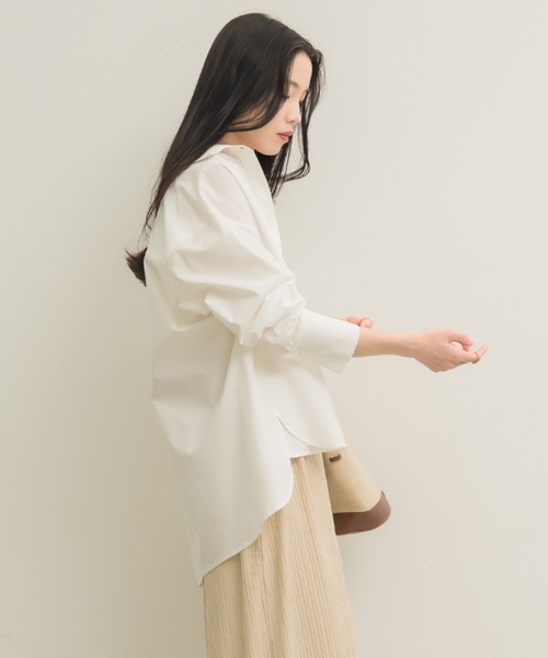 NEUNA（ヌナ）の「【ラッシュガードとしても使える！】オーバーサイズベーシックシャツ（シャツ/ブラウス・レディース・オフホワイト/ブラック・FREE）」の15枚目の写真