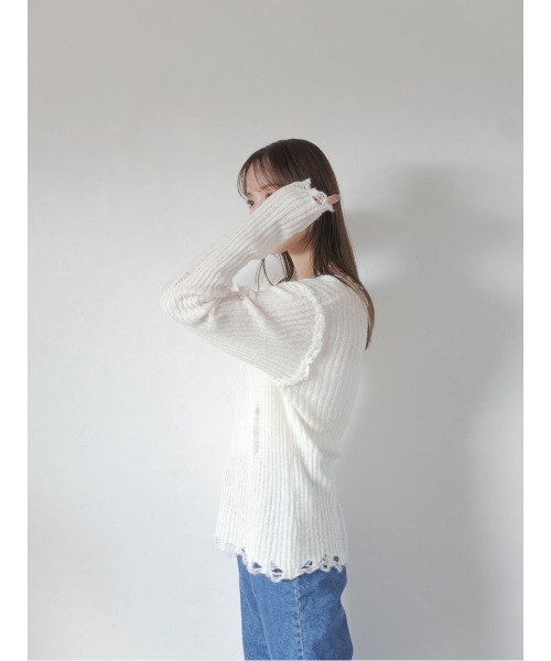 Reurie'(レウリィ)の「クラッシュリブニット/crush rib knit 長袖 ダメージ加工 カジュアル 韓国ファッション シンプル Y2K(ニット/セーター・レディース・ブラック/アイボリー・FREE)」の14枚目の写真