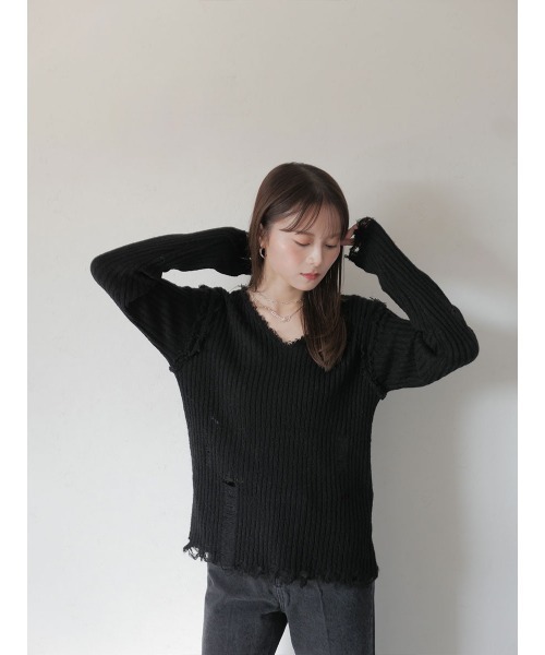 Reurie'(レウリィ)の「クラッシュリブニット/crush rib knit 長袖 ダメージ加工 カジュアル 韓国ファッション シンプル Y2K(ニット/セーター・レディース・ブラック/アイボリー・FREE)」の20枚目の写真