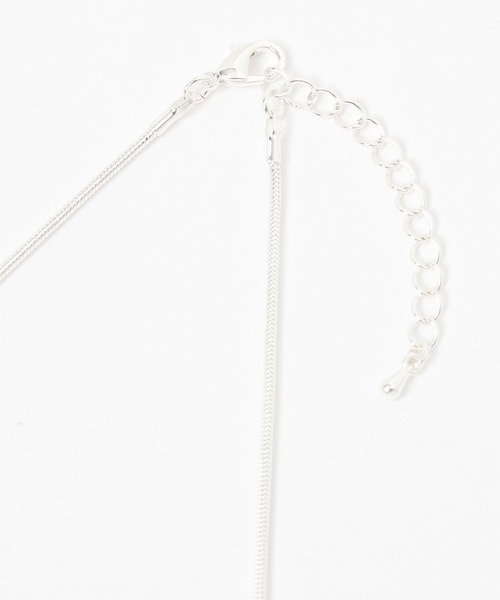 LAKOLE(ラコレ)の「ニュアンスバーネックレス / 322995(ネックレス・レディース・その他2/その他1・FREE)」の4枚目の写真