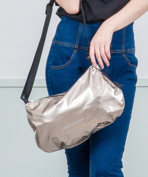 Jack Gomme（ジャックゴム）の「【JACK GOMME/ジャックゴム】ショルダーバッグ　メッセンジャー　FILO（ショルダーバッグ・レディース・ブラック/ホワイト/カーキ/ゴールド/ライトブルー・FREE）」の5枚目の写真