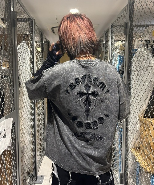 REFLEM/レフレム』クロス刺繍Tシャツ/ハーフスリーブカットソー