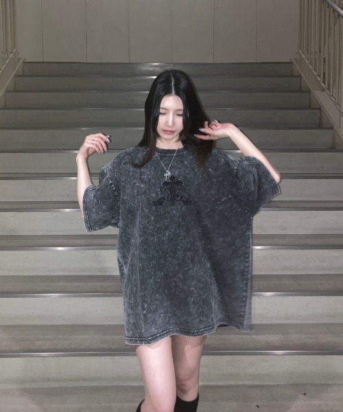 REFLEM/レフレム』クロス刺繍Tシャツ/ハーフスリーブカットソー