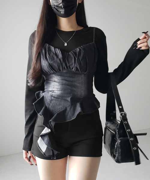 me+em select(ミームセレクト)の「【 2点セット 】ヴィンテージデニムビスチェ & レイヤードTシャツセット / vintage denim bustier & layered T-shirts set(アンサンブル・レディース・ブラック/ホワイト・FREE)」の5枚目の写真