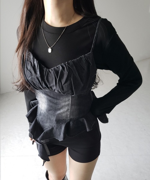 me+em select(ミームセレクト)の「【 2点セット 】ヴィンテージデニムビスチェ & レイヤードTシャツセット / vintage denim bustier & layered T-shirts set(アンサンブル・レディース・ブラック/ホワイト・FREE)」の7枚目の写真