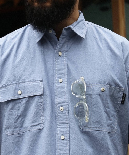 KRIFF MAYER(クリフメイヤー)の「【綿100%】シャンブレー刺繍ワークシャツ(シャツ/ブラウス・メンズ・サックスブルー/オフホワイト/ネイビー/チャコール・MEDIUM/X-LARGE/LARGE)」の17枚目の写真