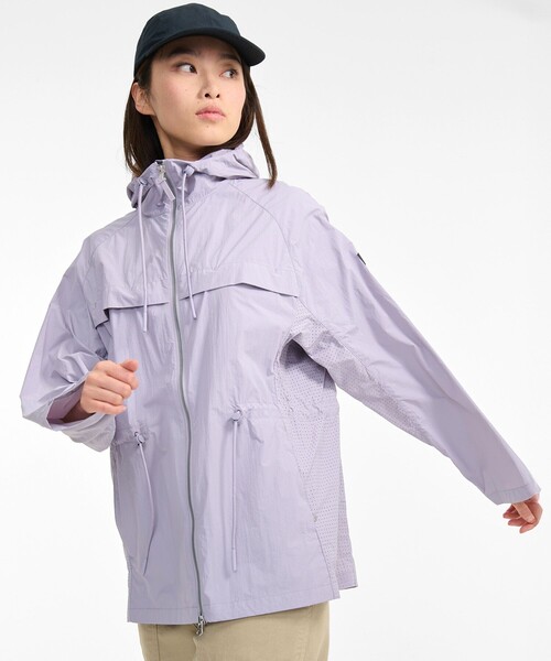 AIGLE（エーグル）の「軽量 撥水 UVカット パッカブル ライトウェイトフーデッドナイロンジャケット（ナイロンジャケット・レディース・モスグリーン/パープル・XS/M/S）」の8枚目の写真