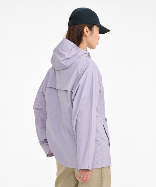 AIGLE（エーグル）の「軽量 撥水 UVカット パッカブル ライトウェイトフーデッドナイロンジャケット（ナイロンジャケット・レディース・モスグリーン/パープル・XS/M/S）」の10枚目の写真