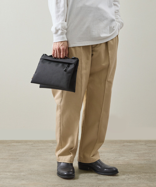 And A(アンドエー)の「And A アンドエー / PHOTOGRAPHER WEIGHT SHOULDER BAG 防水防汚コーデュラナイロンショルダーバッグ 日本製 / AA-A24U003(ショルダーバッグ・メンズ・ブラック・FREE)」の5枚目の写真