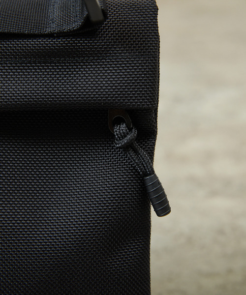And A(アンドエー)の「And A アンドエー / PHOTOGRAPHER WEIGHT SHOULDER BAG 防水防汚コーデュラナイロンショルダーバッグ 日本製 / AA-A24U003(ショルダーバッグ・メンズ・ブラック・FREE)」の9枚目の写真
