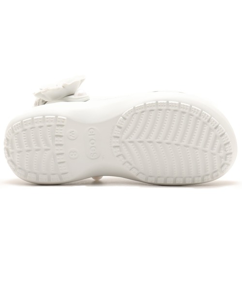 crocs（クロックス）の「crocs Classic Platform Bouquet Clog / クロックス クラッシック プラットフォーム ブーケット クロッグ（サンダル・レディース・ライトグレー・23.0cm/24.0cm/22.0cm/25.0cm）」の6枚目の写真