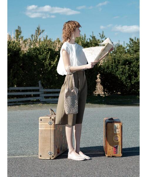Lugnoncure(ルノンキュール)の「麻調タックハーフパンツ《2025summer catalog item》(その他パンツ・レディース・オフホワイト/ベージュ/ブラック・F)」の3枚目の写真