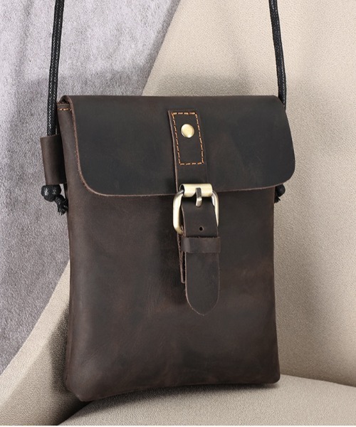 NiiNa(ニーナ)の「【 NiiNa homme / ニーナオム 】高品質牛革 シック ショルダーバッグ(ショルダーバッグ・メンズ・ブラウン/ダークブラウン・FREE)」の17枚目の写真