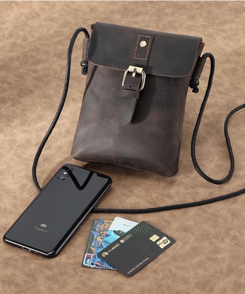 NiiNa(ニーナ)の「【 NiiNa homme / ニーナオム 】高品質牛革 シック ショルダーバッグ(ショルダーバッグ・メンズ・ブラウン/ダークブラウン・FREE)」の15枚目の写真